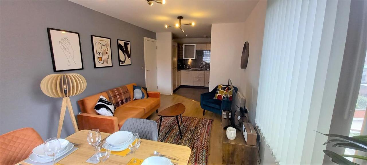 Stunning Modern Coventry City Centre Apartment المظهر الخارجي الصورة