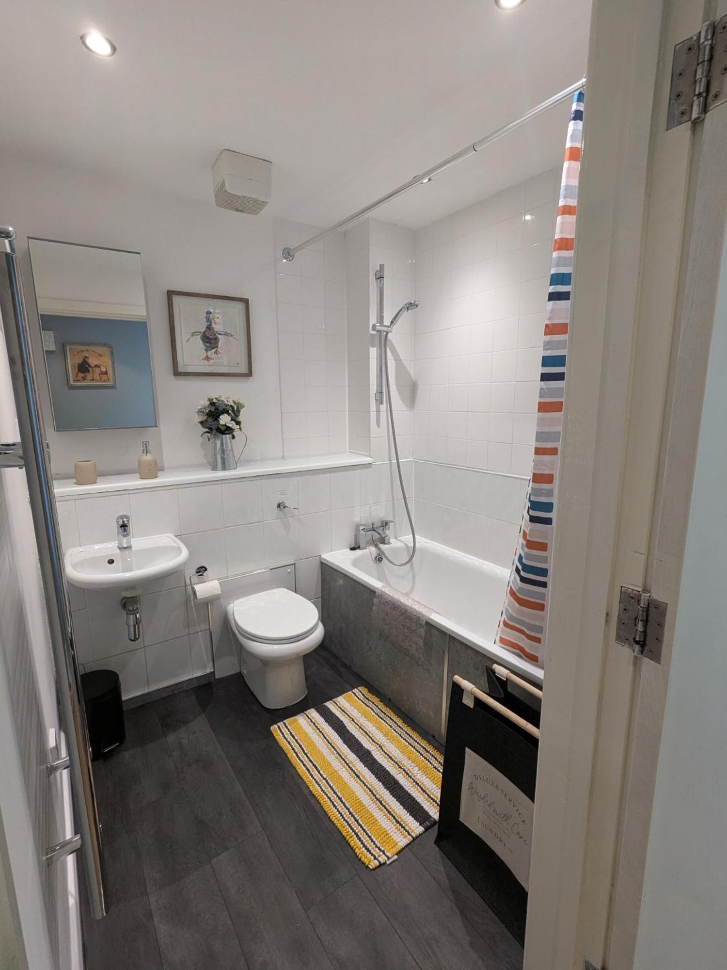 Stunning Modern Coventry City Centre Apartment المظهر الخارجي الصورة